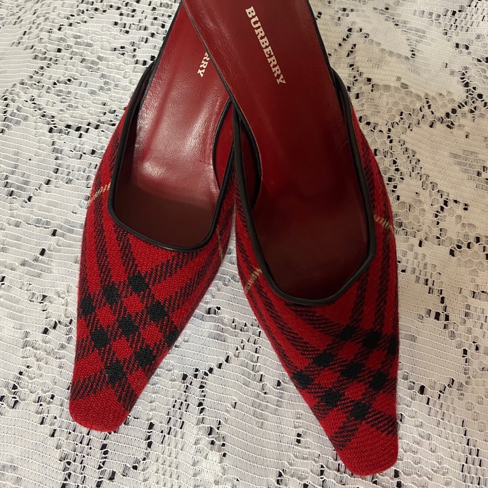 AUTHENTIC BURBERRY RED SANDALS